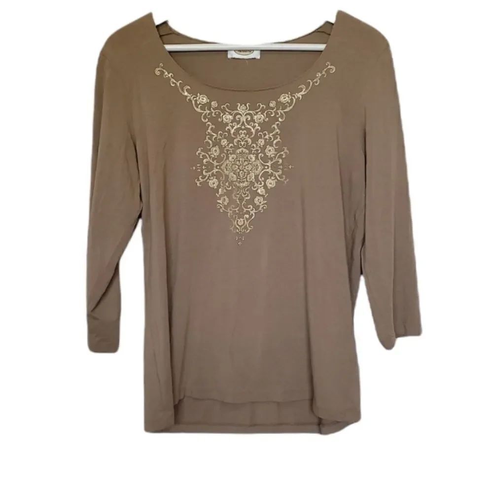 Talbots 3/4 sleeve tee with gold detail